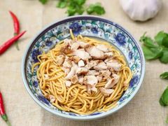 -002鱼汤粉(龍園店)