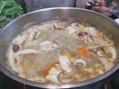 -野菌皇海景野生菌火锅(滨海大道店)