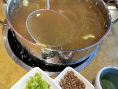 -左庭右院鲜牛肉火锅(金山万达店)