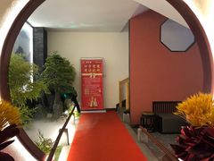 -鸽子侯·家宴·平价海鲜(市图书馆店)