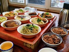 -蓝田九大碗民俗食府(蓝田店)