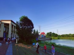-蓝精灵乐园·世茂精灵之城主题乐园