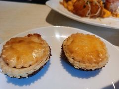 鲜蘑菇芝士鸡粒酥-御宝轩(益丰·外滩源店)