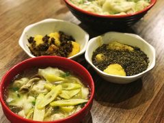 -继红顺河抄手名小吃