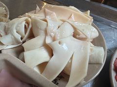 -九尺赵老四鲜鹅肠火锅