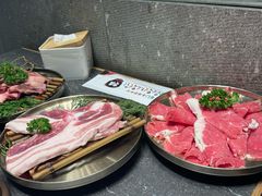 -草家酱蟹炭火烤肉店(珲春南路二店)