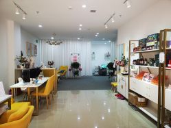 -悦·昕颜美肤美颜中心