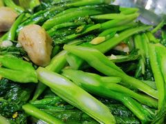 鲮鱼球炒菜心-石岐乳鸽村(南海第三分店)
