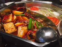 鸳鸯锅底-新花城蟹粉馆(乌鲁木齐店)