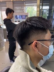 -苏奇发型·烫发染发