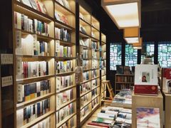 -猫的天空之城概念书店(杭州南宋御街店)