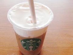 -星巴克(西安曲江银泰店)
