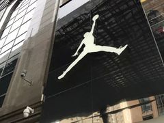 -Air Jordan(世贸天阶店)