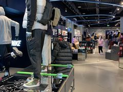 -NIKE品牌体验店(金源新燕莎店)