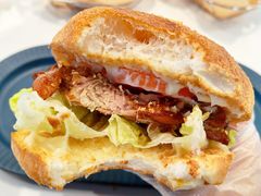 招牌秘制鸡腿堡-必胜客(砂之船中东奥莱店)