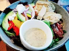鸡肉牛油果芒果色拉-Wagas沃歌斯(五道口购物中心店)