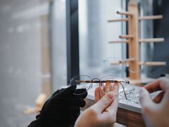 -肆兮眼镜·蔡司·徕卡战略合作店(大坪店)