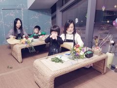 亲子花艺课，不仅有花花还有养乐多和小零食-ChaKo Flora ·茶子花艺 (市北店)