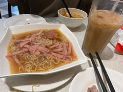 -香港新发烧腊茶餐厅(书城店)