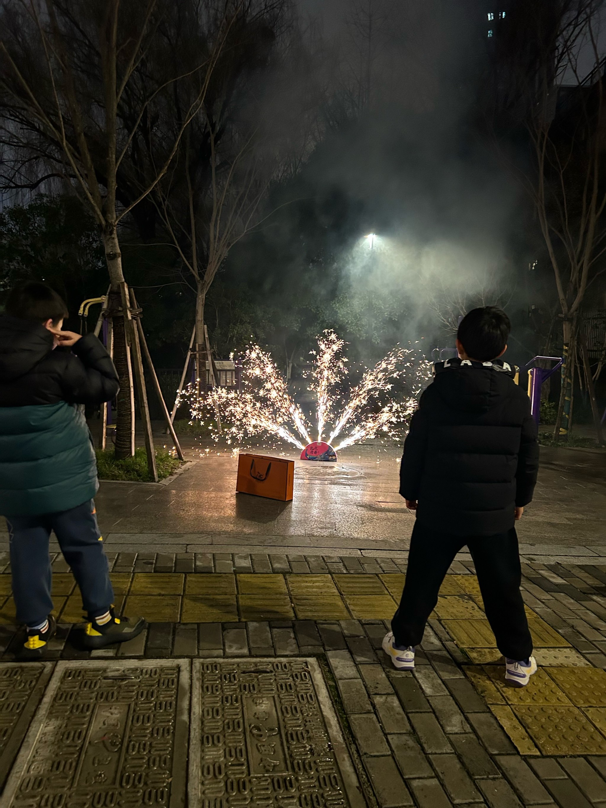 元宵节兰州烟花图片