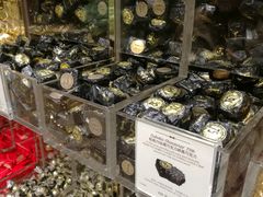 -VENCHI 闻绮(北京国贸商城店)