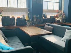 -84那年咖啡馆(李沧万达店)