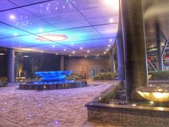 -上海滴水湖皇冠假日酒店