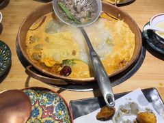 -洱火云南酸菜牛肉火锅(石景山当代商城店)