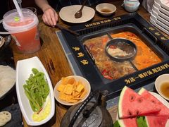 -老牌坊云南鱼豆花火锅(哈西万达店)