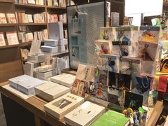 -茑屋书店(天目里店)