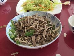 -溢心园香河肉饼总店