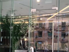 -上海虹桥君丽假日酒店(娄山关路地铁站店)