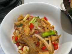 -费大厨辣椒炒肉(高铁吾悦广场店)