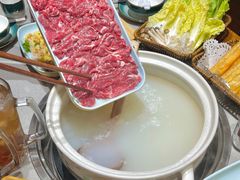 -四点金粥底火锅(沂州里店)