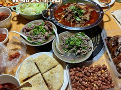 -大众跷脚牛肉馆·非遗传承单位(峨眉山店)