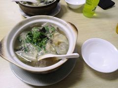 -小许三鲜砂锅馄饨店(家多乐烟酒店)