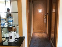 -广东大厦酒店(广州北京路步行街纪念堂地铁站店)