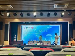 -漕河泾街道图书馆(漕河泾社区文化活动中心店)