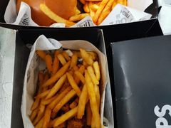 -TRIPS BURGER(大钟寺店)