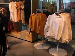 -H&M(鹏欣水游城店)