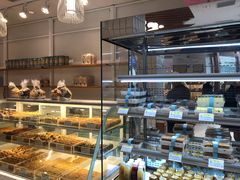 面包甜点陈列柜-老大昌(淮海中路店)