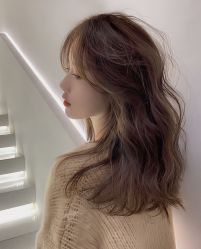 -安蒂护肤造型