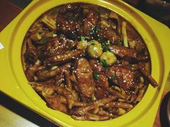 -多嘴肉蟹煲(万达店)