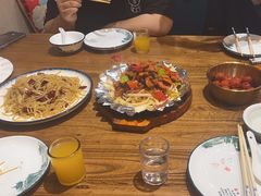 -东来菜馆•手抓海鲜家常菜•海鲜锅贴(鸽子窝店)