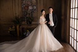 点击看大图 -挪娅婚纱摄影皇家会所
