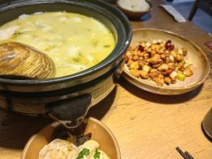-九锅一堂酸菜鱼(学府凯德店)