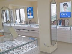 -潘多拉眼镜·蔡司依视路明月(潘家园店)