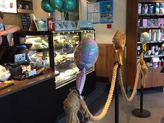 -星巴克(西藏路店)