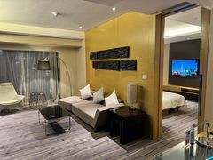 -青岛富力艾美酒店