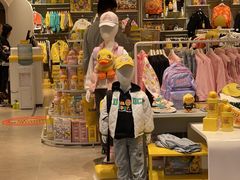 -王府井奥莱临潼小镇(临潼店)